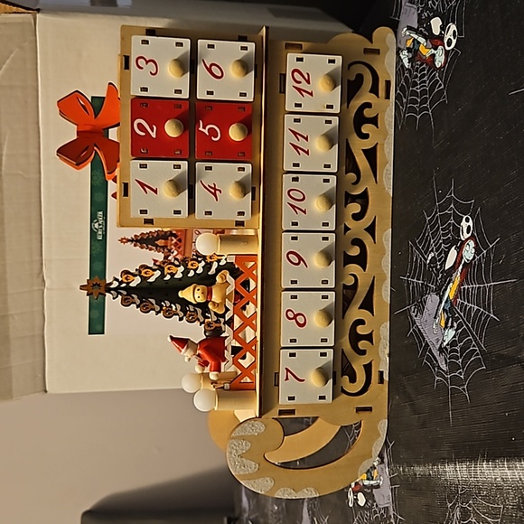 Kurt S. Adler Lighted Wooden Santa & Sleigh Advent Calendar Brand New - Picture 3 of 10